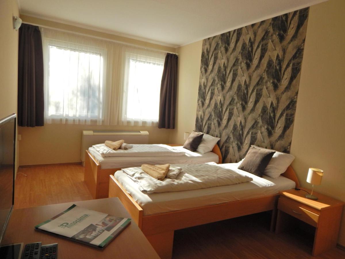 Panorama Hotel Noszvaj Buitenkant foto